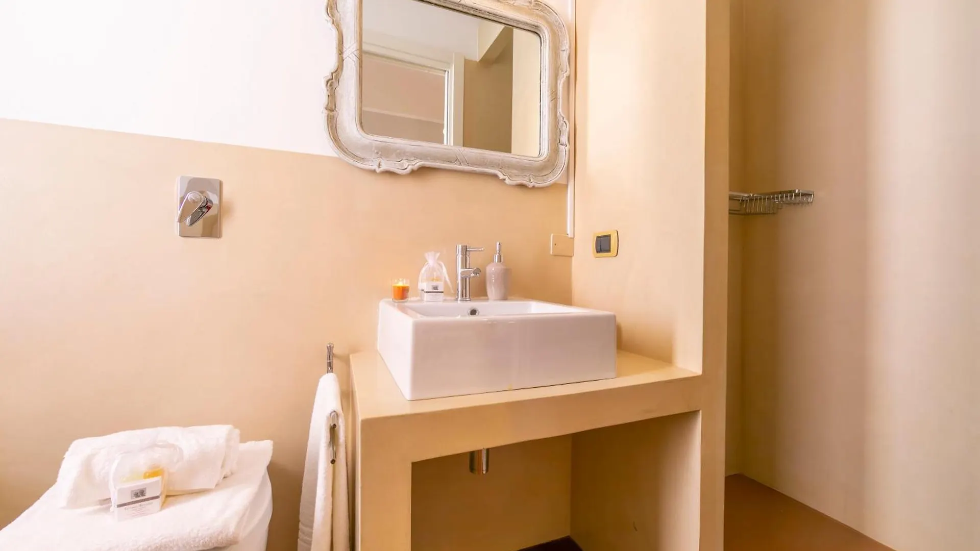 Appartamento Il Golfo Lake View - Happy Rentals Laveno Italy